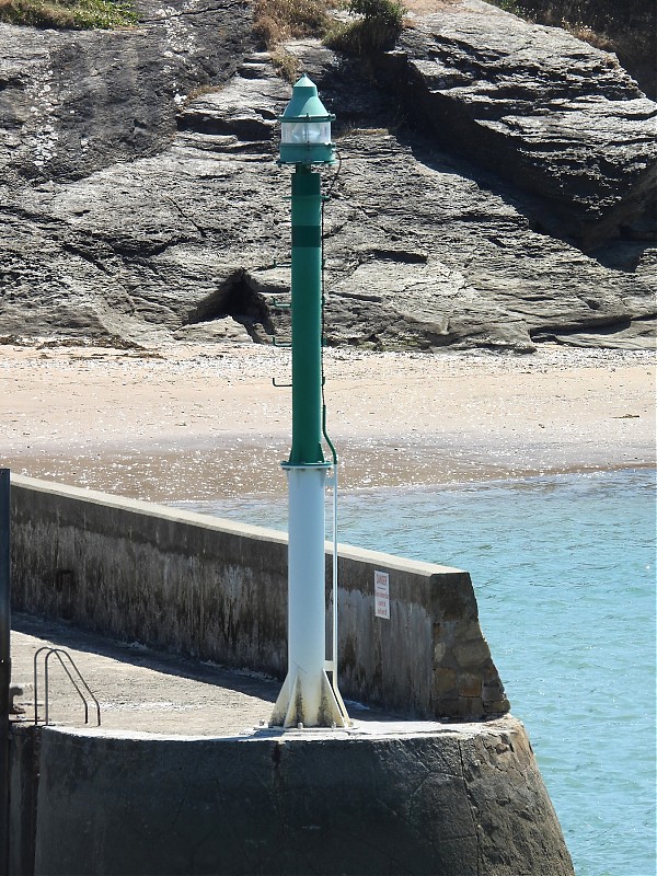 PORNIC - Pointe de Gourmalon - Breakwater - Head light
Keywords: France;Bay of Biscay;Pays de la Loire