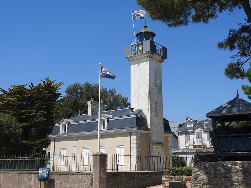 PORNIC - Pointe de Noëveillard Lighthouse
Keywords: Pornic;France;Bay of Biscay