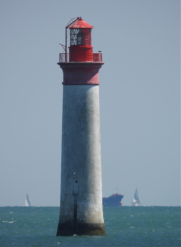 ÎLE DE RÉ - Chauveau Lighthouse
Keywords: Nouvelle-Aquitaine;France;Bay of Biscay;Charente-Maritime;Ile de Re;Offshore
