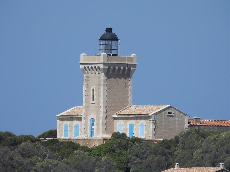 ÎLOT DE GRANDE ROUVEAU Lighthouse
Keywords: France;Mediterranean sea;Ilot de la Tour Fondue;Toulon