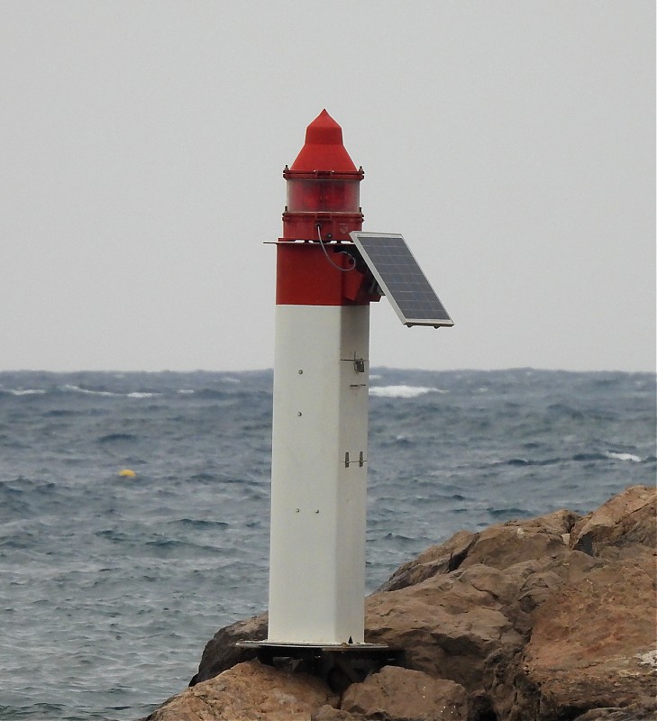 ANTIBES - La Salis - E Jetty- Head light
Keywords: France;Mediterranean sea;Cote-d-Azur;Antibes