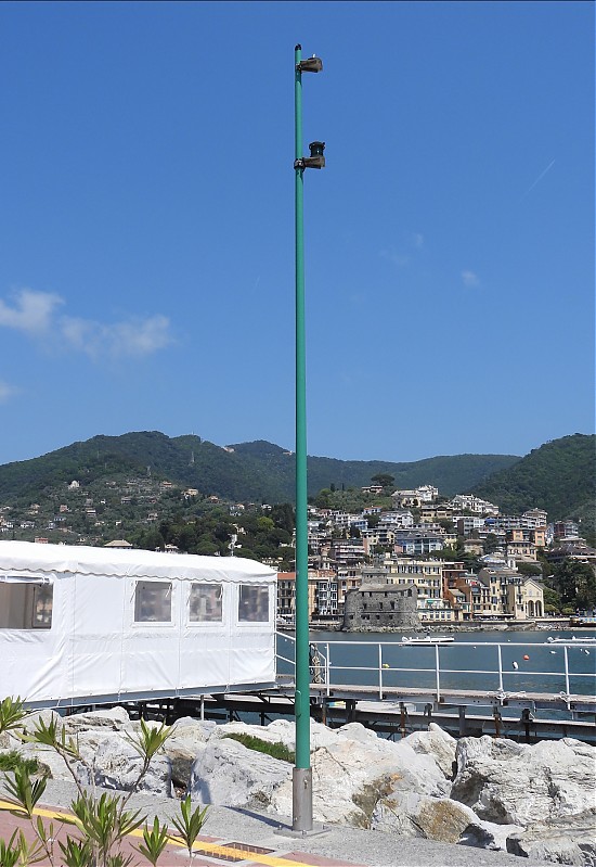 RAPALLO - Spur - Head light
Keywords: Rapallo;Genoa;Italy;Ligurian sea