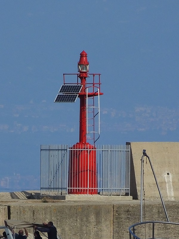 VIBO VALENTIA - Marina - Molo Cortese - Head light
Keywords: Italy;Tyrrhenian Sea