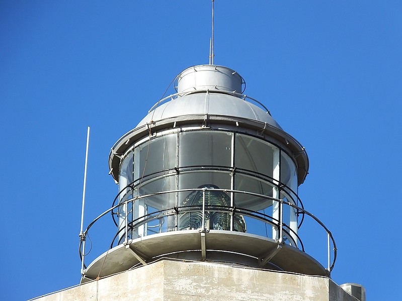 SICILY - Cozzo Spadaro Lighthouse - Lens
Keywords: Sicily;Italy;Mediterranean sea;Lantern