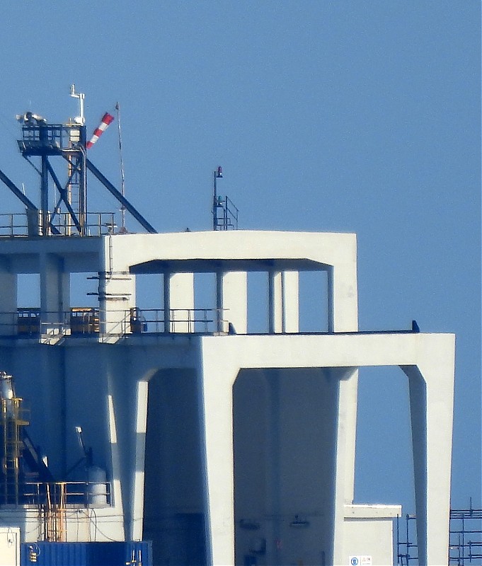 GELA - ENI (ex ANIC) Refinery Pier - Head light
Keywords: Sicily;Italy;Mediterranean sea;Gela