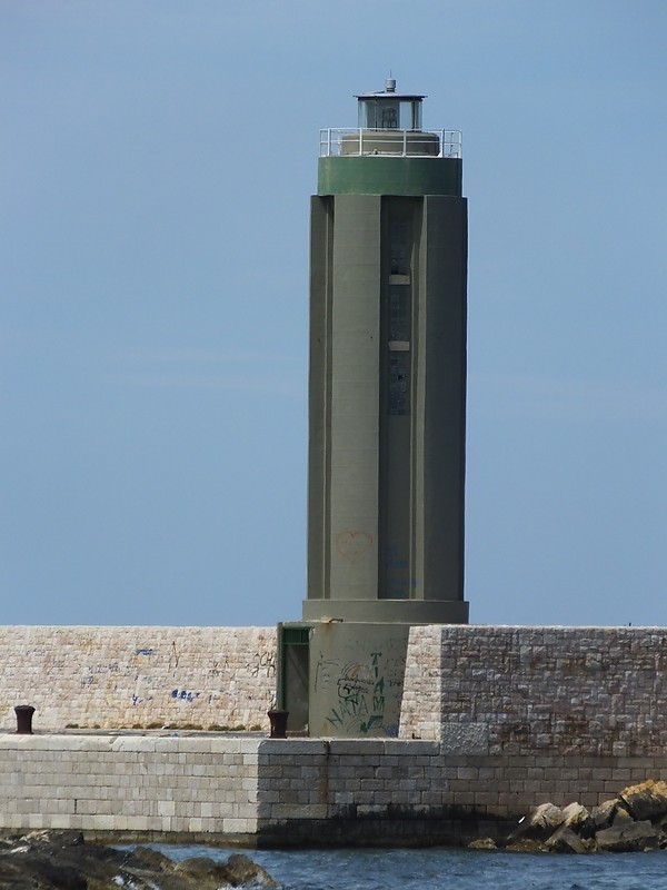 BARI - Porto Vecchio - Molo San Antonio - Head lighthouse
Keywords: Bari;Italy;Adriatic sea;Apulia