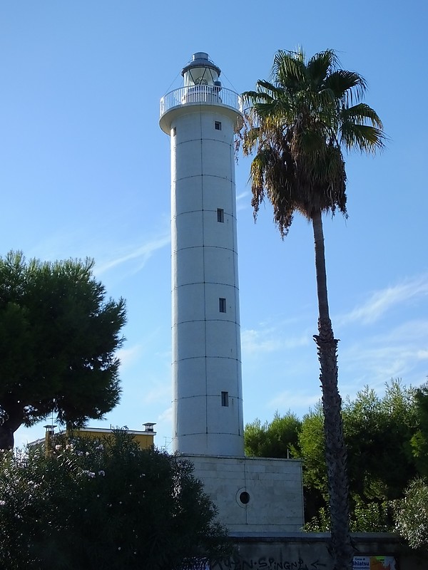 SAN BENEDETTO DEL TRONTO Lighthouse
Keywords: Italy;Adriatic sea;San Benedetto Del Tronto