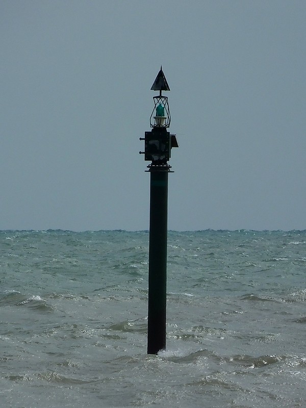 CORTELLAZZO - Eraclea Marina - E Head light
Keywords: Gulf of Venice;Italy;Adriatic sea;Cortellazzo