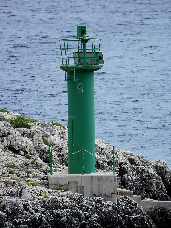 ISTRIA - Rt Rakovica light
Keywords: Croatia;Adriatic sea;Gulf of Venice