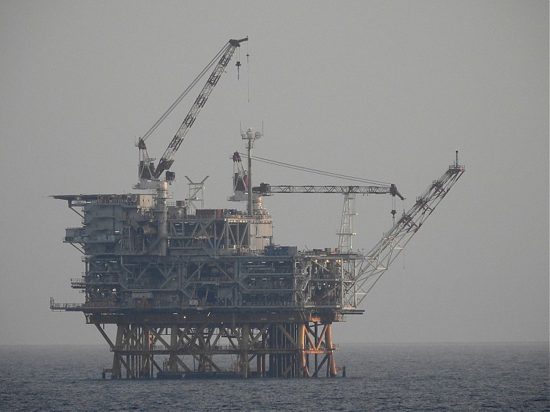 SICILY - Offshore - Vega Oilfield Platform light
Keywords: Italy;Sicily;Offshore