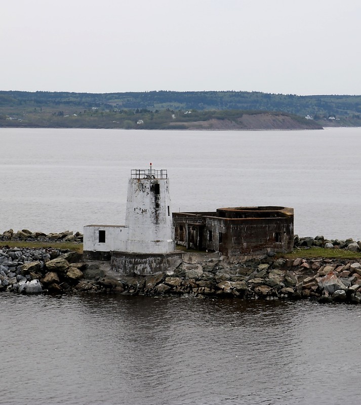 SAINT JOHN - Courtenay Bay Channel - Breakwater - Near Head Lighthouse
Keywords: Bay of Fundy;New Brunswick;Saint John;Canada