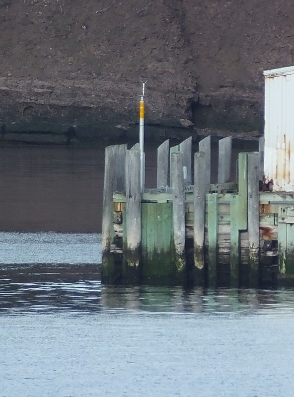 SAINTE CROIX RIVER - St Andrews Biological Station - Wharf light
Keywords: New Brunswick;Canada;Sainte Croix river