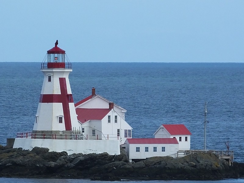 NEW BRUNSWICK - Western Passage - Campobello Island - Head Harbour - Off East Quoddy Head Lighthouse
Keywords: New Brunswick;Canada;Bay of Fundy