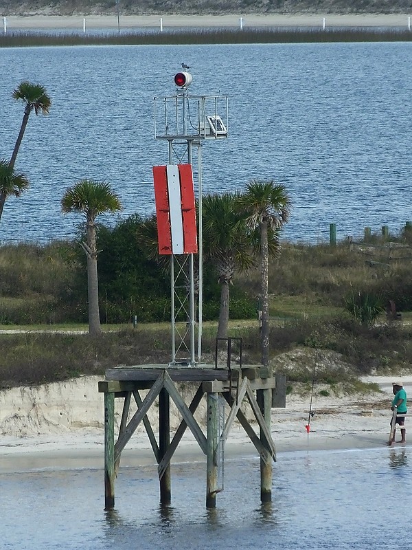 FLORIDA - St. Johns River - Pilot Town Cut Ldg Lts - Rear light
Keywords: Florida;Saint Johns River;United States;Offshore