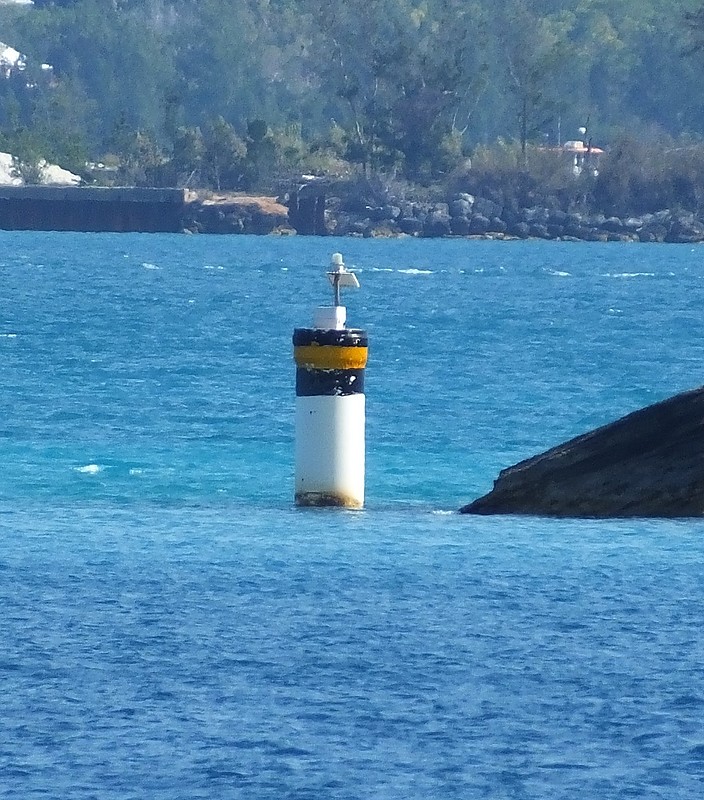 GREAT SOUND - Somerset Island - Long Point light
Keywords: Bermuda;Atlantic Ocean;Hamilton Island