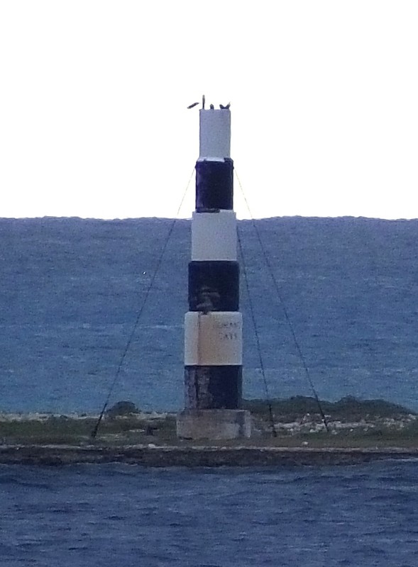 JAMAICA - Morants Cays - NE Lighthouse
Keywords: Jamaica;Caribbean sea