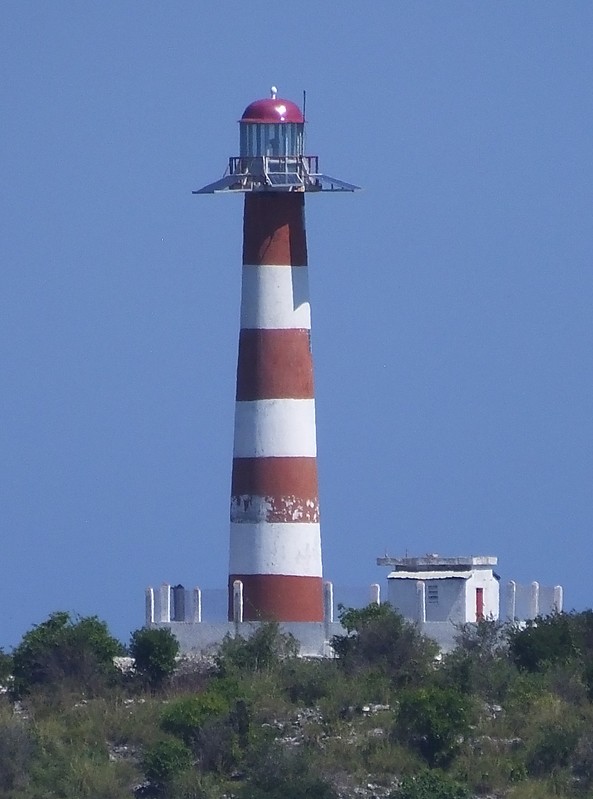 ÎLE DE LA TORTUE - W Point Lighthouse
Keywords: Haiti;Ile de la Tortue;Atlantic ocean