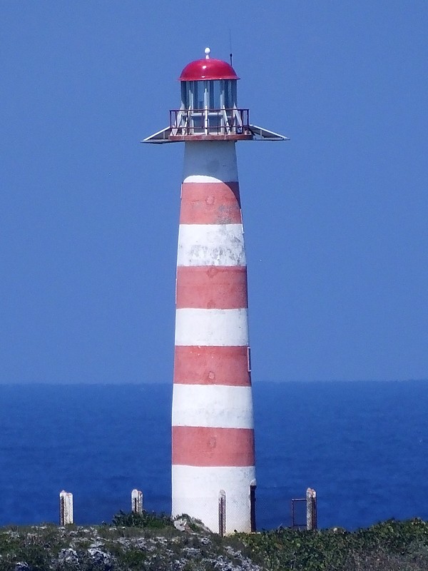 ÎLE DE LA TORTUE - E Point Lighthouse
Keywords: Haiti;Ile de la Tortue;Atlantic ocean