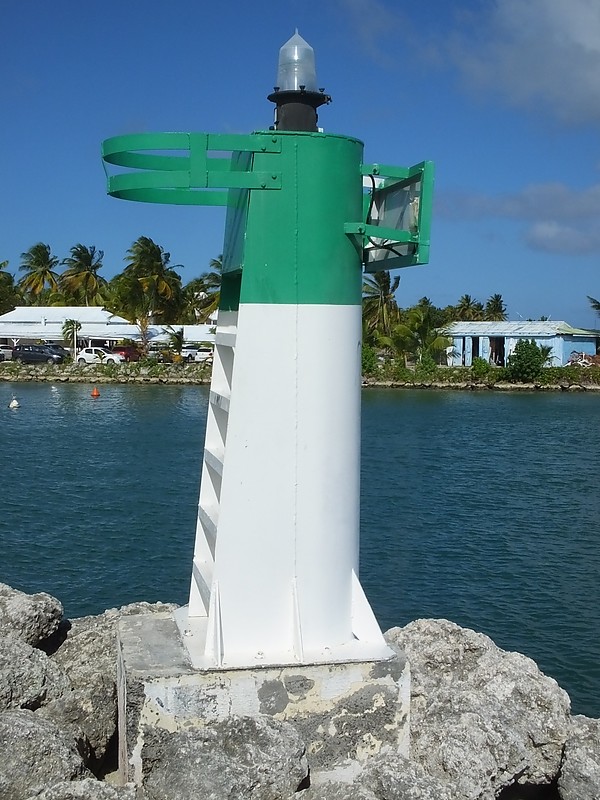 GUADELOUPE - Port de Saint François - Marina de la Grande Saline - Spur Head light
Keywords: Guadeloupe;Caribbean sea