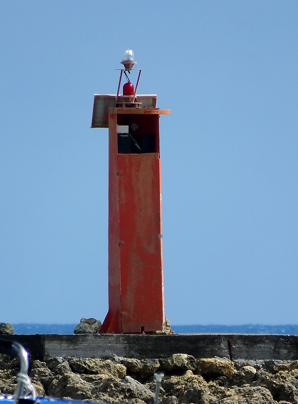 GUADELOUPE - Saint-Anne - Galbas Fishing Port light
Keywords: Guadeloupe;Caribbean sea