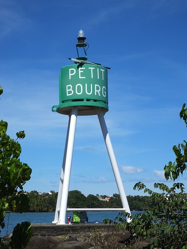 GUADELOUPE - PETIT BOURG - Jetty - Head light
Keywords: Guadeloupe;Caribbean sea