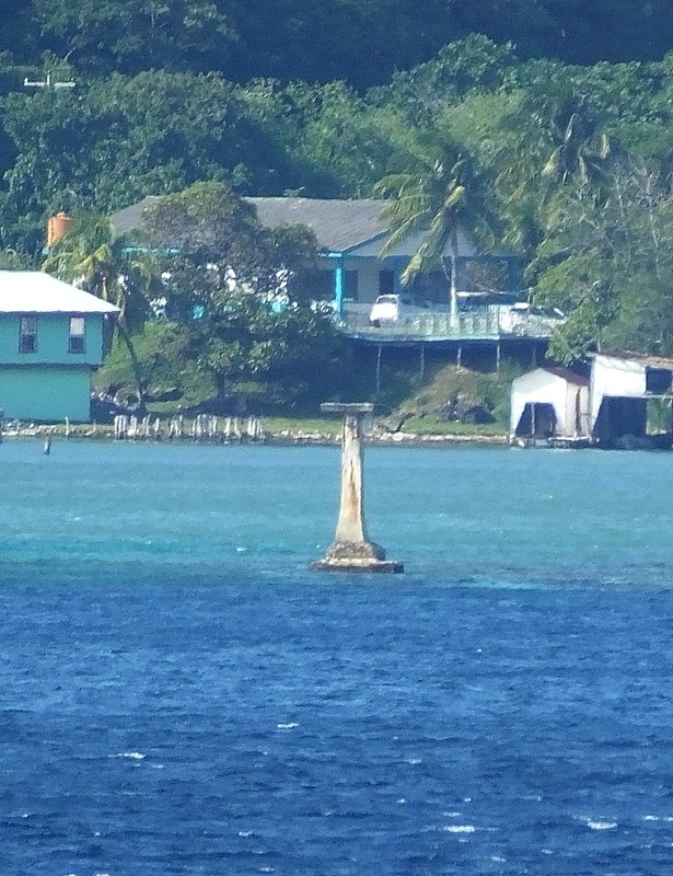 ISLA ROAT�?N - Oakridge Harbour - Pharos Light
Keywords: Isla Roatan;Honduras;Caribbean sea
