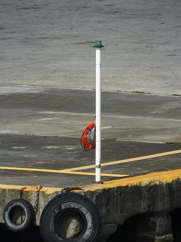 BAHIA LAS MINAS - Cargo Dock - N End light
Keywords: Bahia Las Minas;Panama