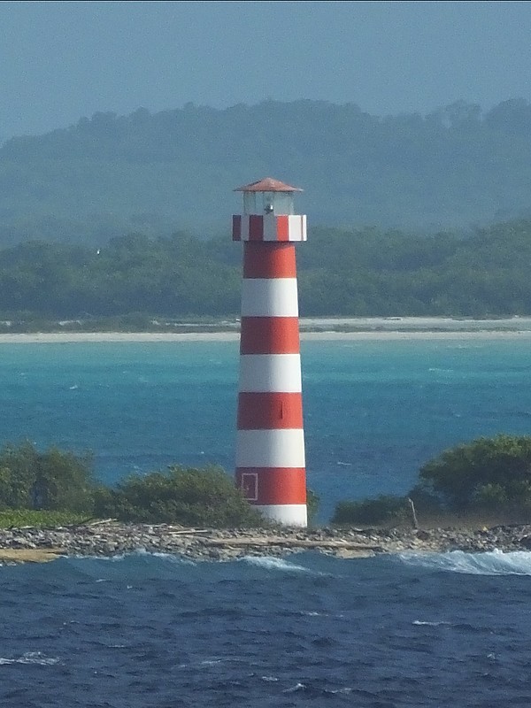 ARCHIPIELAGO LOS ROQUES - Punta Sebastopol Lighthouse
Keywords: Venezuela;Caribbean sea;Los Roques