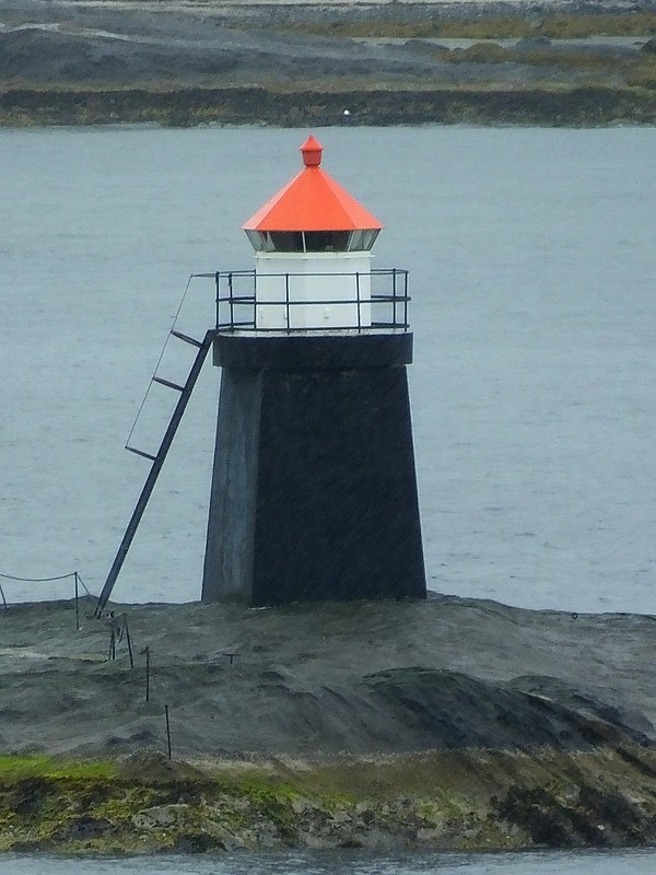 SALTFJORD - Mefallsskjær lighthouse
Keywords: Saltfjord;Bodo;Norway;Norwegian sea