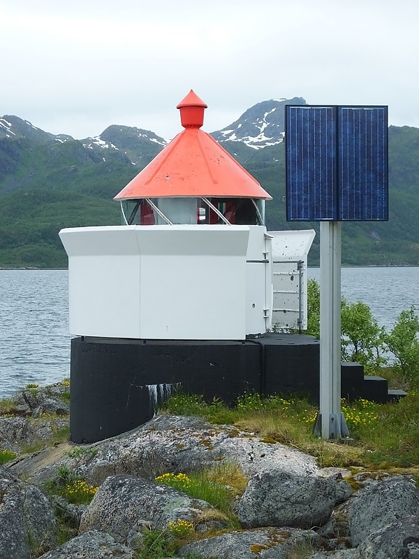 ØKSFJORDEN - Forneset light
Keywords: Oksfjord;Norway