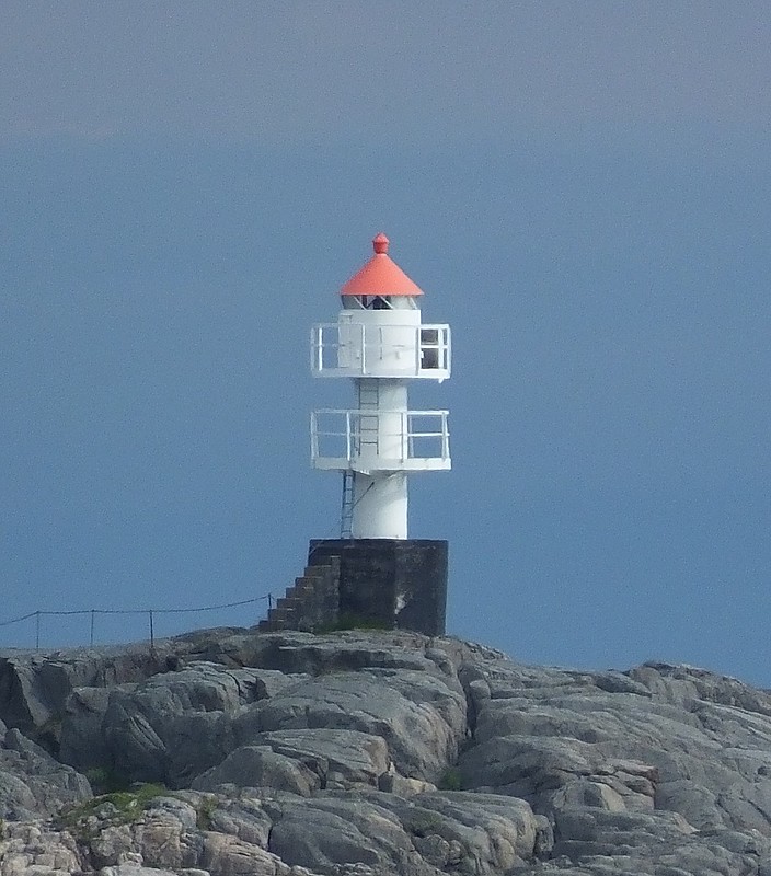 SKOGHOLMNES - SW Point - Valberg lighthouse
Keywords: Lofoten;Norway;Norwegian sea
