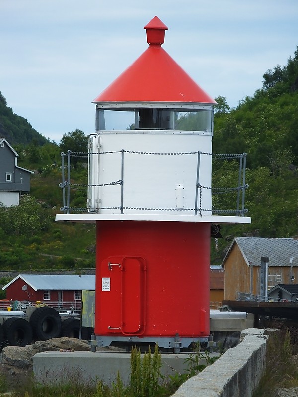 MOSKENES - Moskenes Havn lighthouse
Keywords: Lofoten;Vestfjord;Norway;Norwegian sea