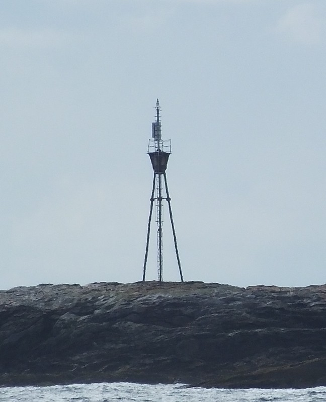ANDØY - W Side - Stave - Måholmen light
Keywords: Andoy;Vesteralen;Norway;Norwegian sea