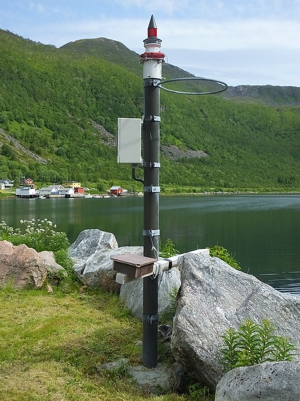 SENJA - W Side - Sifjord - Mole light
Keywords: Senja;Norway;Norwegian sea