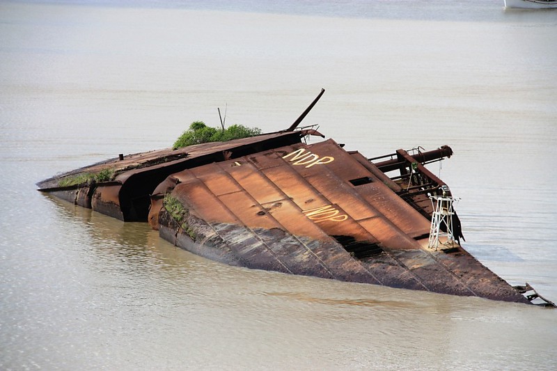 SURINAME RIVER - Paramaribo - "Goslar" Wreck
Keywords: Suriname;Suriname river;Offshore