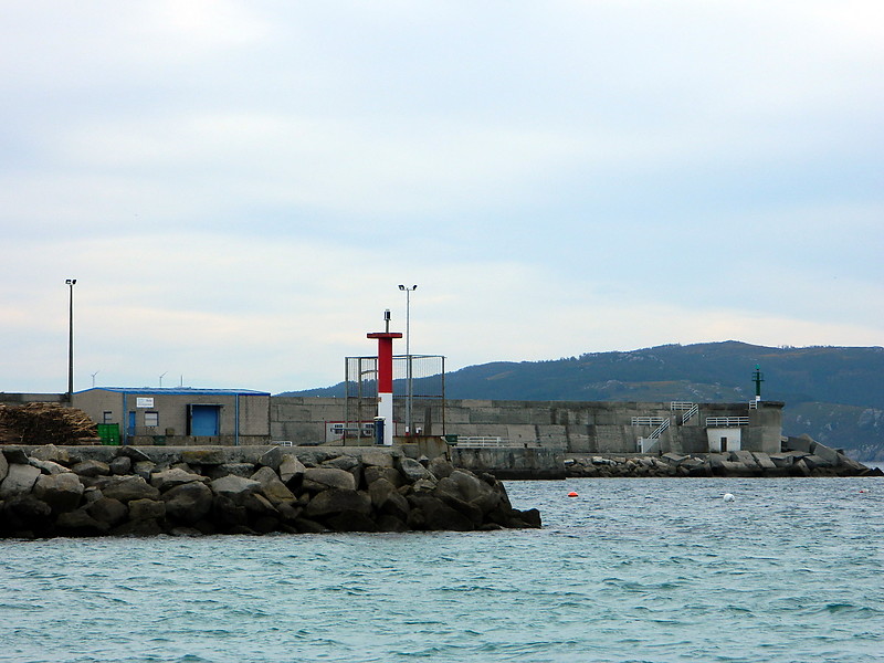 Laxe / South Wharf light (red) and North breakwater head light (green)
Keywords: Spain;Galicia;Bay of Biscay;Laxe