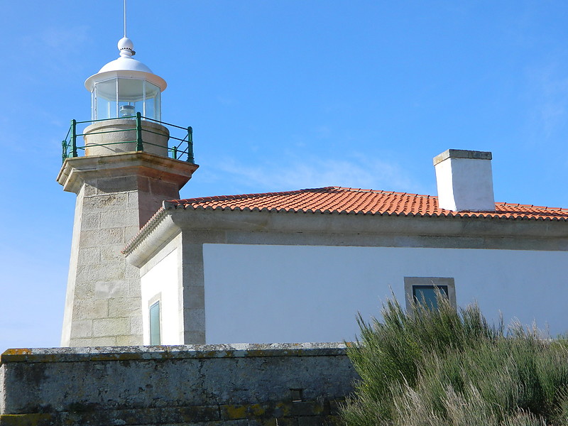 Galicia / Ria de Muros y Noia / Monte Louro lighthouse
AKA Punta Queixal
Keywords: Galicia;Spain;Atlantic ocean