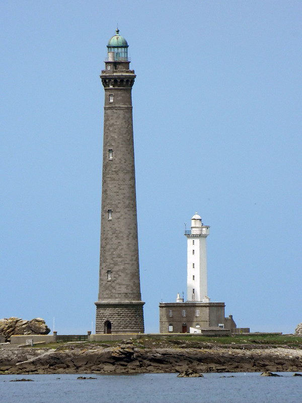 Brittany / Finistere / Ile Vierge Lighthouses new & old (white)
Keywords: Ille Vierge;France;English channel;Brittany