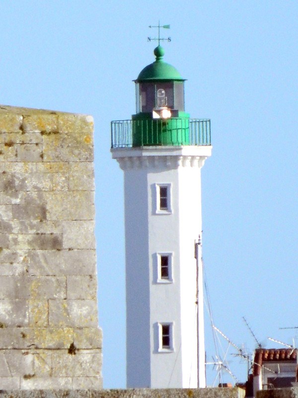 La Rochelle port rear lighthouse
Keywords: Charente-Maritime;La Rochelle;Bay of Biscay;France