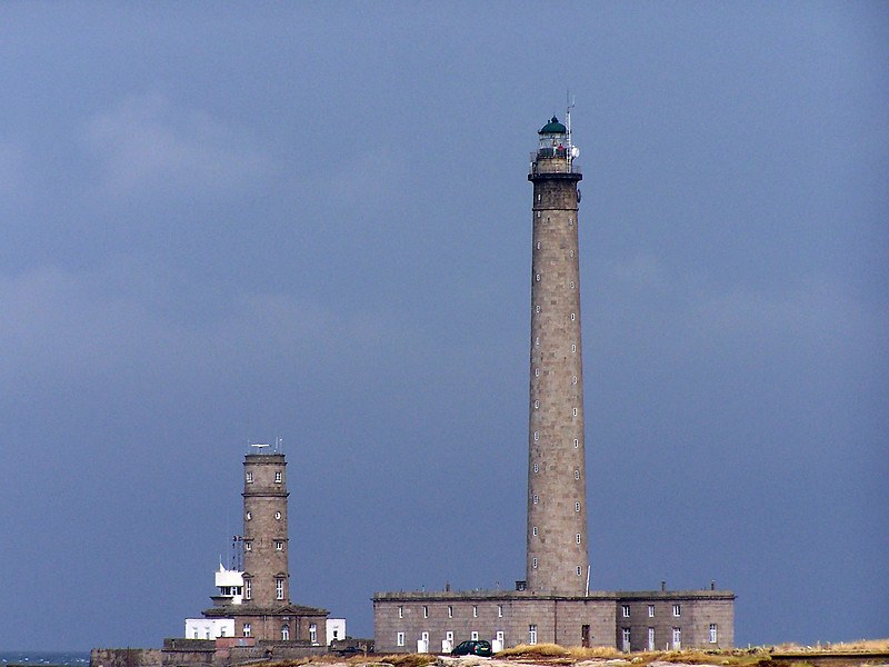Normandy / Cotentin Peninsula / Barfleur / Phare de Gatteville new & old
Old to the right, built in 1780, inactive since 1835.
New built in 1835.
Keywords: Normandy;Barfleur;France;English channel;Vessel Traffic Service