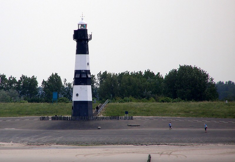 Breskens / Nieuwe Sluis lighthouse
Lighthouse of Breskens.
Since 03 10 2011 out of service
Keywords: Breskens;Netherlands;North sea