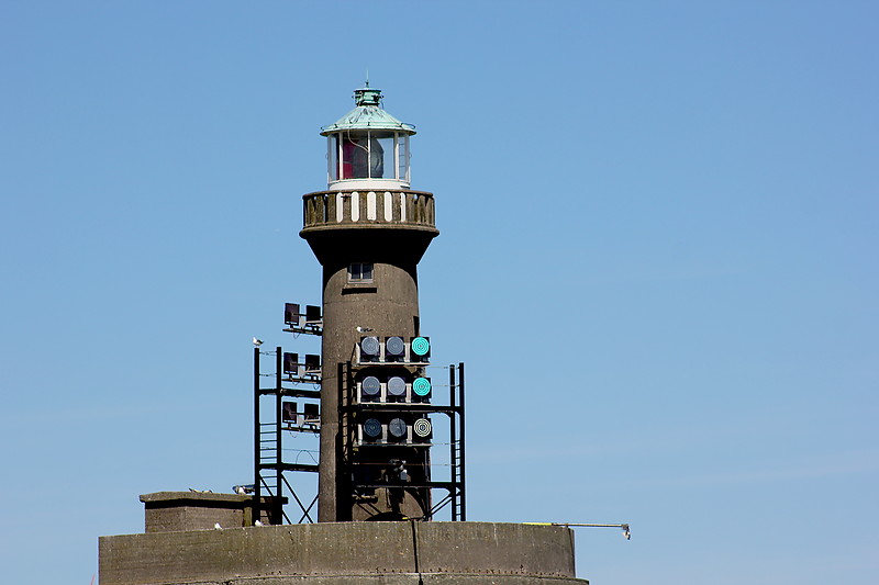 Zeebrugge / Leopold II dam lighthouse
Keywords: Zeebrugge;Belgium;North Sea