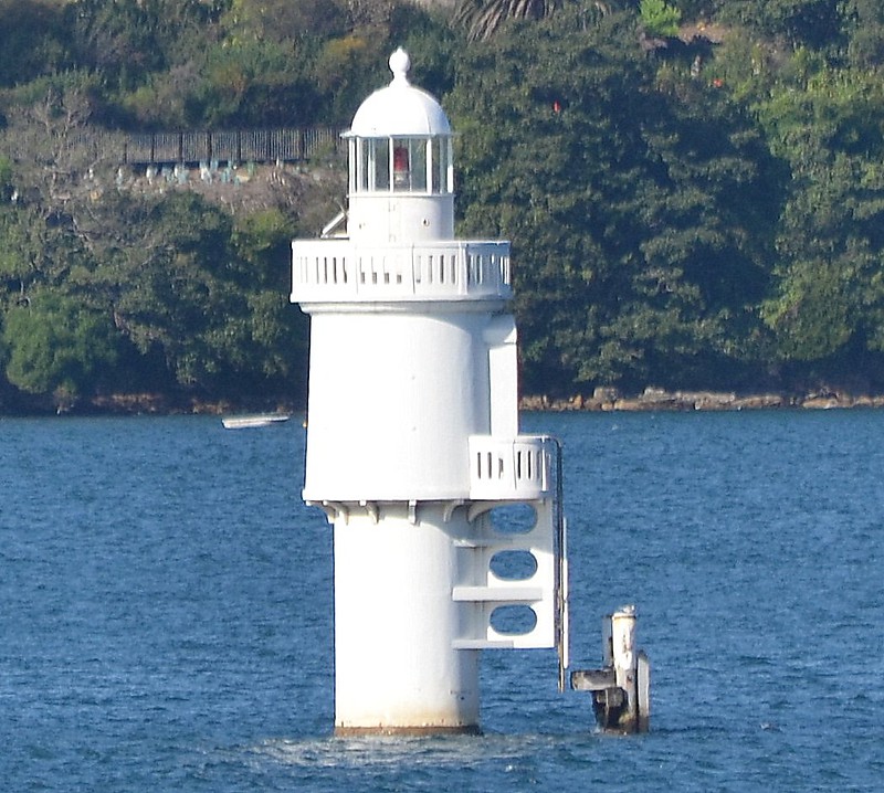 Sydney Harbour / Shark Island lighthouse
Shark Island Light is an active pile lighthouse located just north of Shark Island, an island in in Sydney Harbour, New South Wales, Australia. 
Its light is only visible on in the fairway of the harbour, between Shark Point and Point Piper.
Keywords: Sydney Harbour;Australia;New South Wales;Offshore