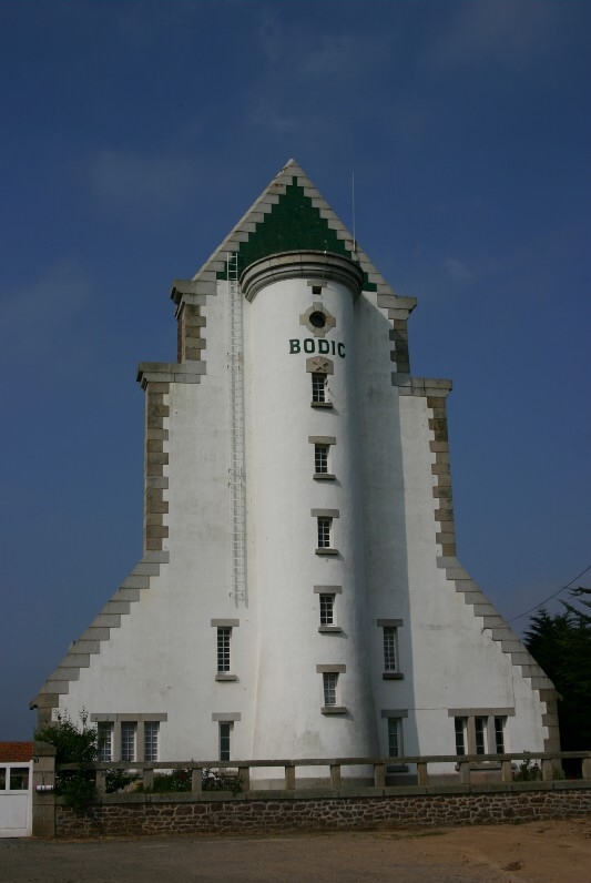 Bodic Rear Range Lighthouse
Front see La Croix, A1748
Keywords: Brittany;France;Bodic;Le Trieux