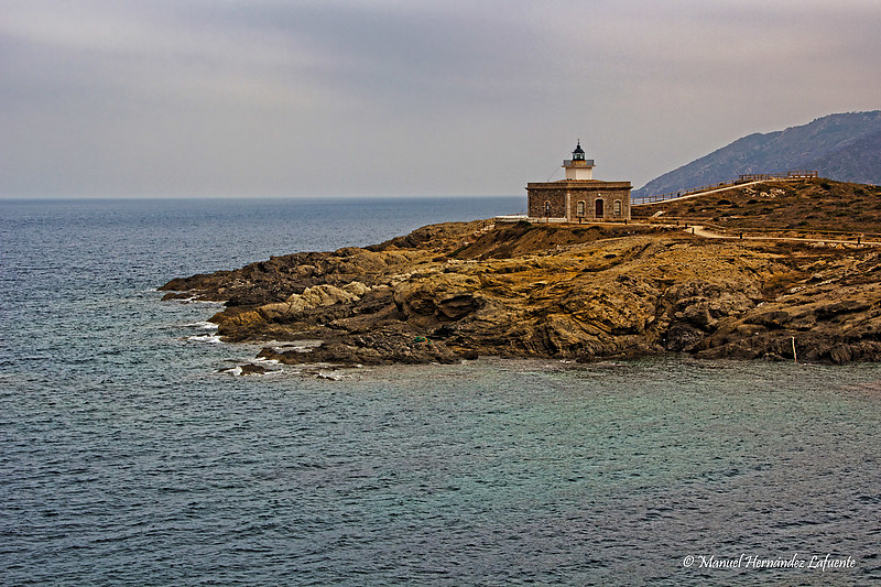 Punta Sarnella Lighthouse
AKA Punta s'Arnella (Port de la Selva)
Keywords: Girona;Spain;Catalonia;Mediterranean sea