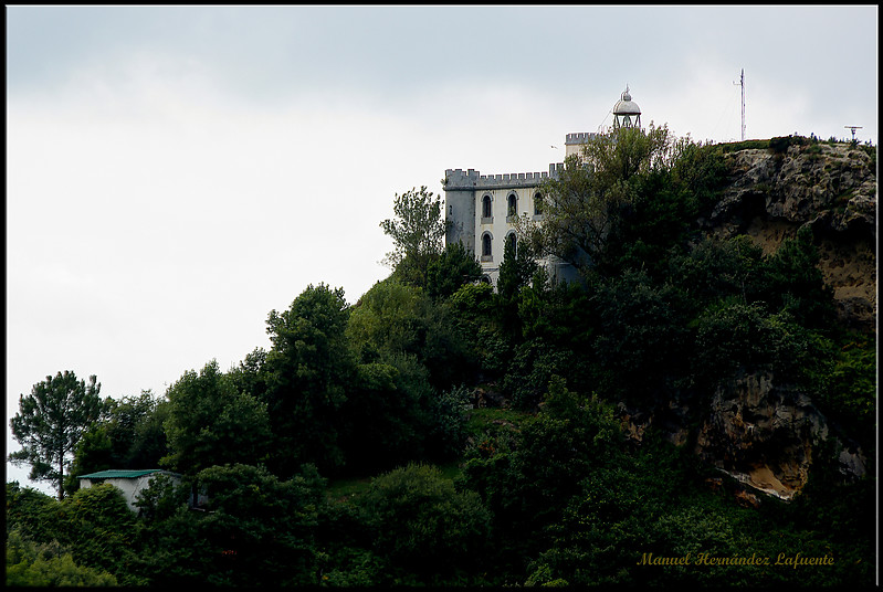 La Plata Lighthouse
Keywords: Bay of Biscay;Spain;Euskadi;Pais Vasco;Pasajes;Pasaia