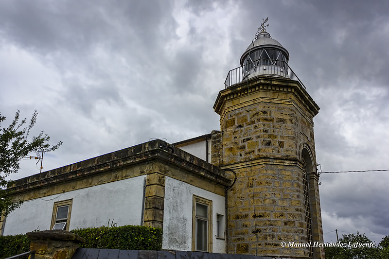 Tazones Lighthouse
Keywords: Atlantic Ocean;Cantabrian Sea;Spain;Asturias;Villaviciosa;Tazones