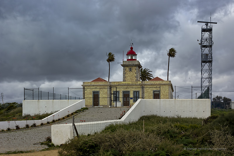 Ponta da Piedade Lighthouse
Keywords: Atlantic Ocean;Portugal;Algarve;Lagos