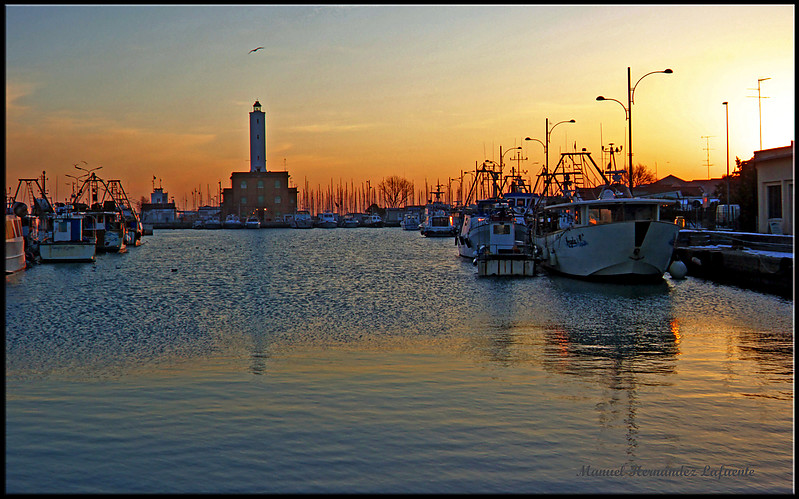 Marina di Ravenna Lighthouse
Keywords: Ravenna;Italy;Adriatic sea;Sunset