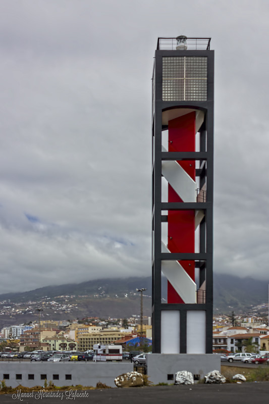 Puerto de la Cruz lighthouse
Keywords: Atlantic Ocean;Spain;Canary Islands;Tenerife Island;Puerto de la Cruz